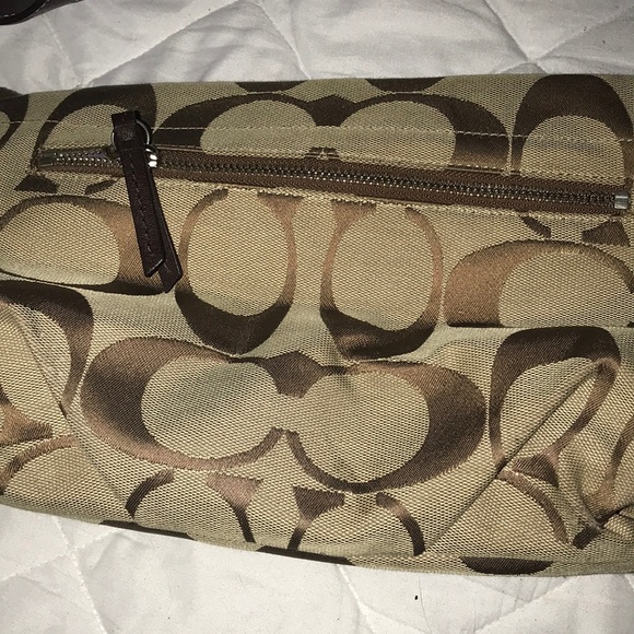 Coach signature Carly cross body bag - Picture 3 of 5